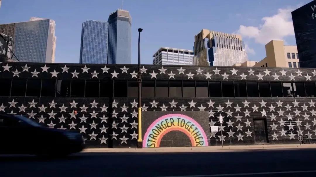 富有创意的户外广告具体是怎样的呢？